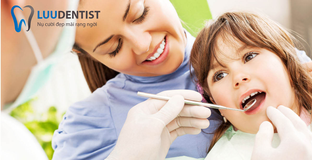 Trám răng trẻ em khắc phục các khuyết điểm răng